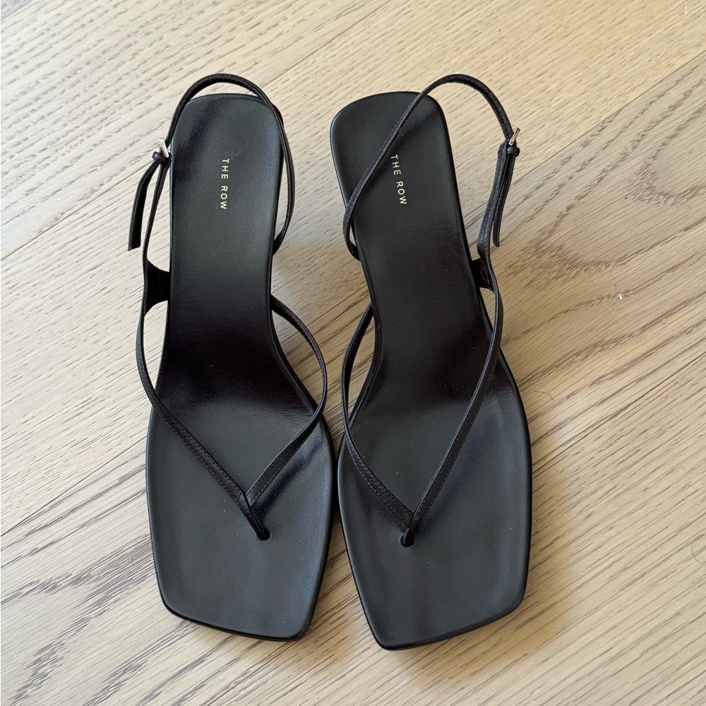 The row size 40 brown sandals